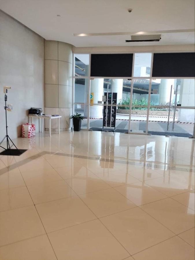Cubao Manhattanheights Unit 7Ef Tower B, 1Br マニラ市 エクステリア 写真