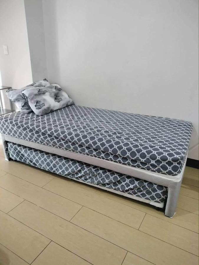 Cubao Manhattanheights Unit 7Ef Tower B, 1Br マニラ市 エクステリア 写真