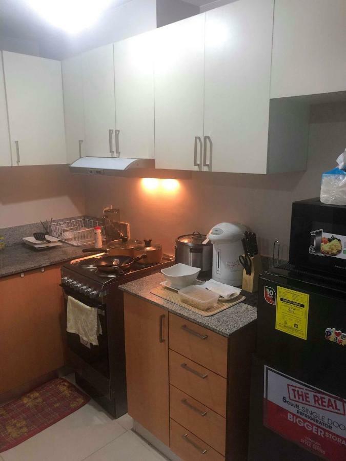 Cubao Manhattanheights Unit 7Ef Tower B, 1Br マニラ市 エクステリア 写真