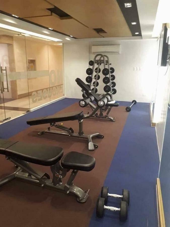 Cubao Manhattanheights Unit 7Ef Tower B, 1Br マニラ市 エクステリア 写真
