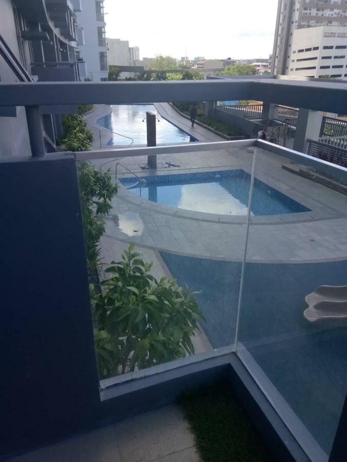 Cubao Manhattanheights Unit 7Ef Tower B, 1Br マニラ市 エクステリア 写真